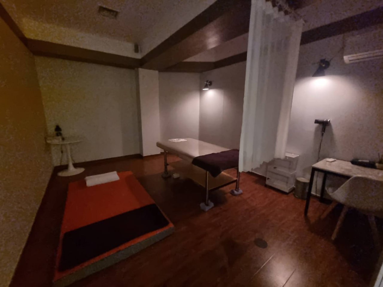 메인 배너 슬라이드 이미지 4